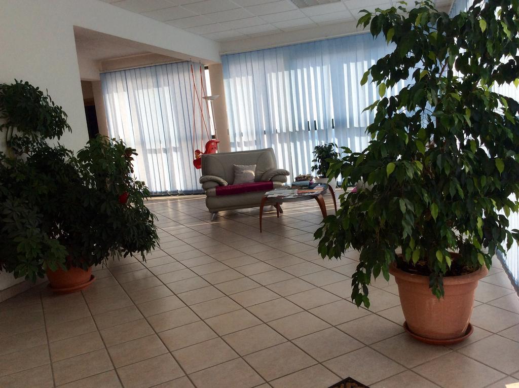 Apartments Cepo Makarska Esterno foto