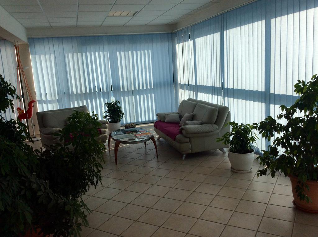 Apartments Cepo Makarska Esterno foto