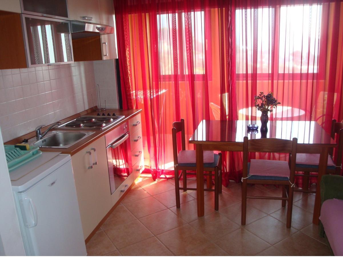 Apartments Cepo Makarska Esterno foto
